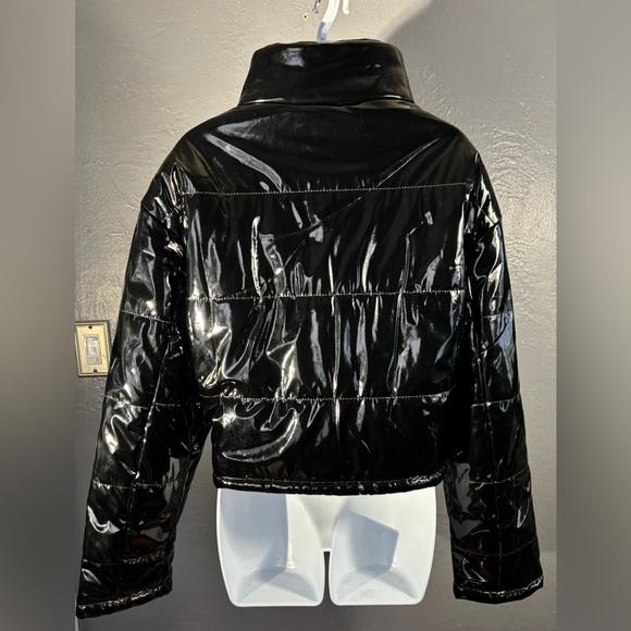 DAISEY Black Patent Bomber Cropped Puffer Jacket Size 1XL - Picture 8 of 16